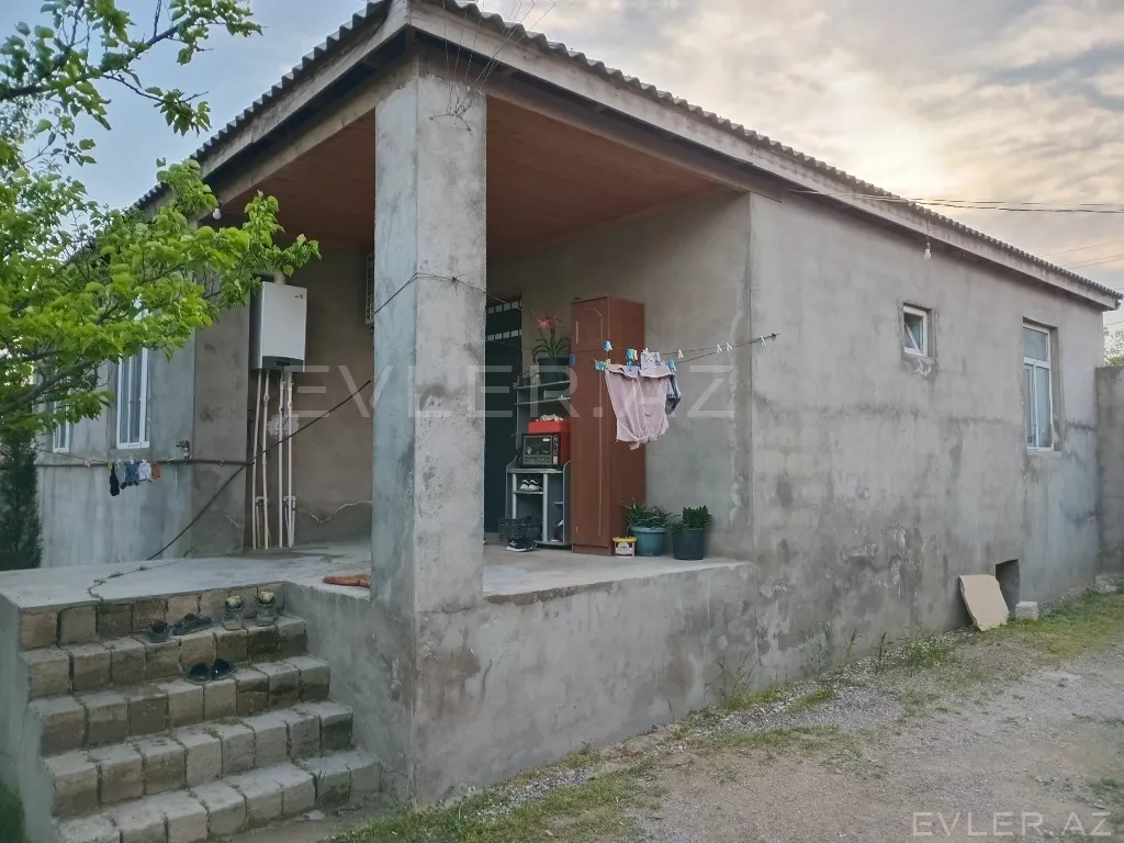Satılır, həyət evi/villa