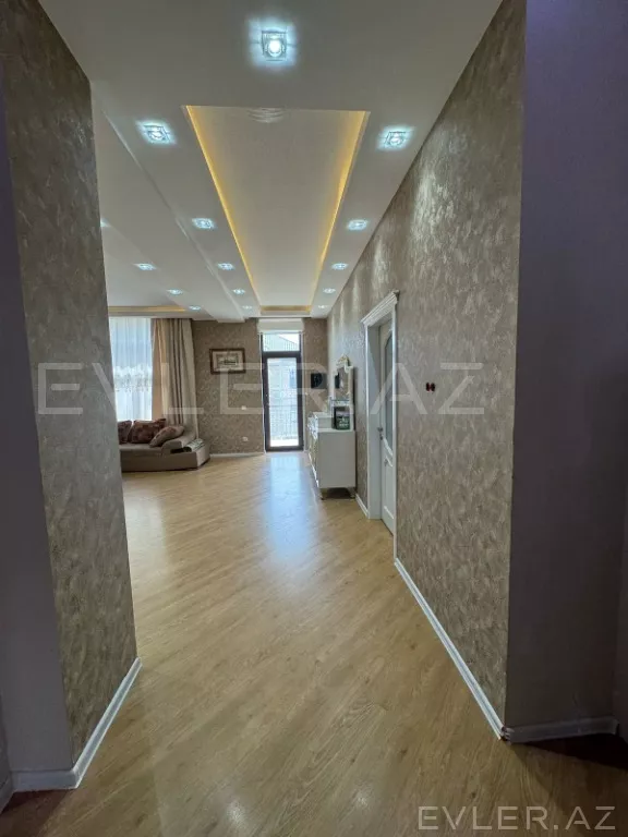 Satılır, həyət evi/villa
