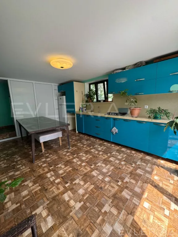 Satılır, həyət evi/villa