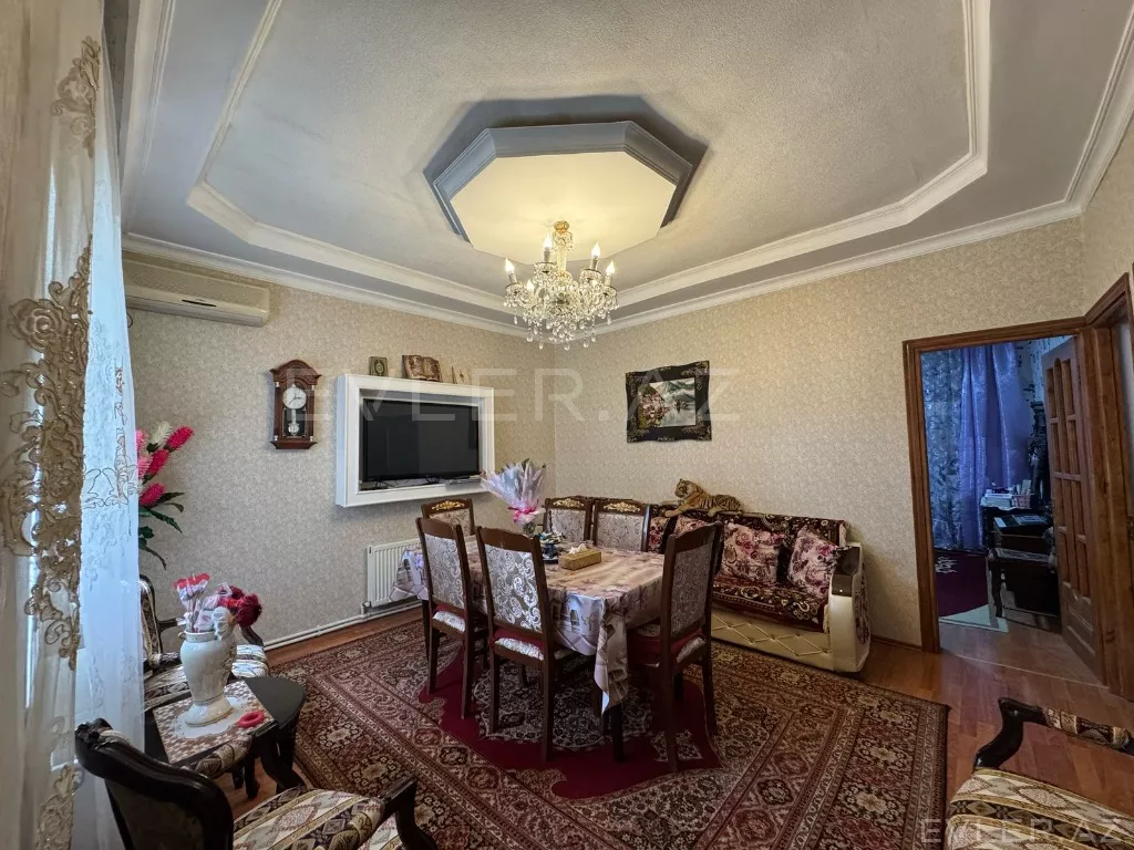 Satılır, həyət evi/villa