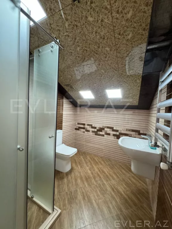 Satılır, həyət evi/villa
