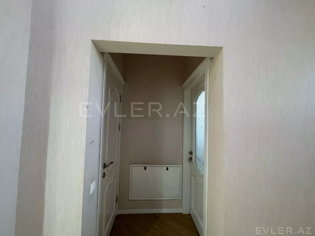 Satılır, həyət evi/villa