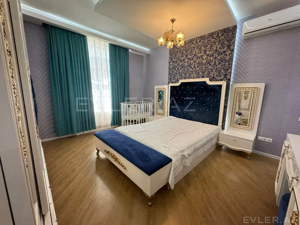 Satılır, həyət evi/villa