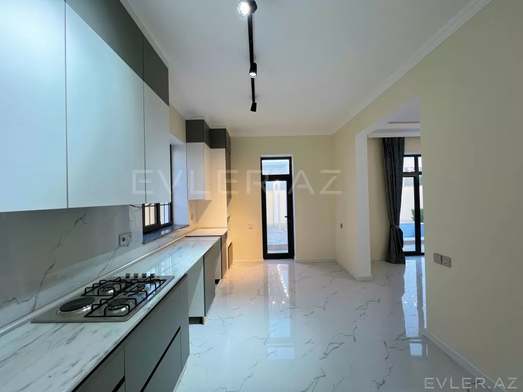 Satılır, həyət evi/villa
