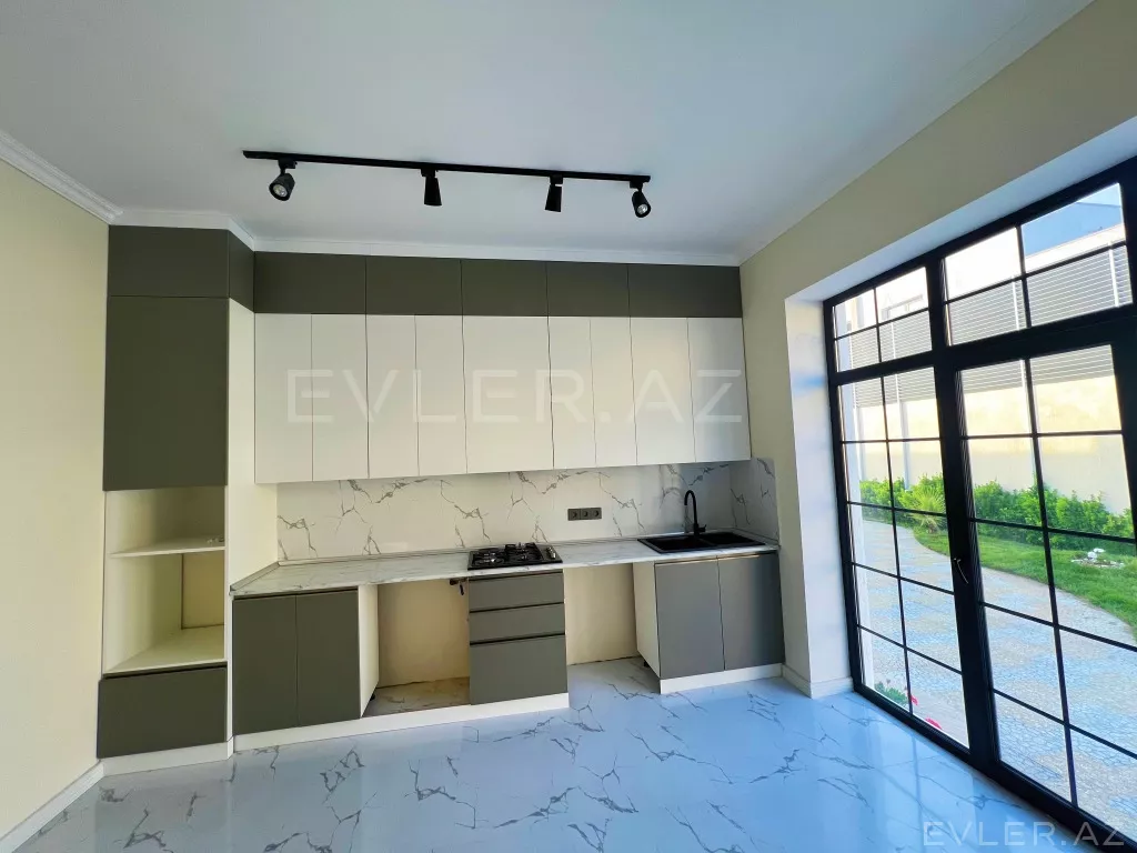 Satılır, həyət evi/villa
