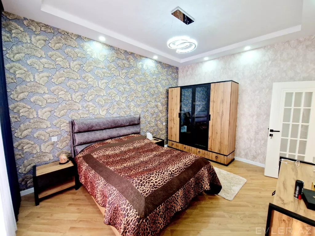 Satılır, həyət evi/villa