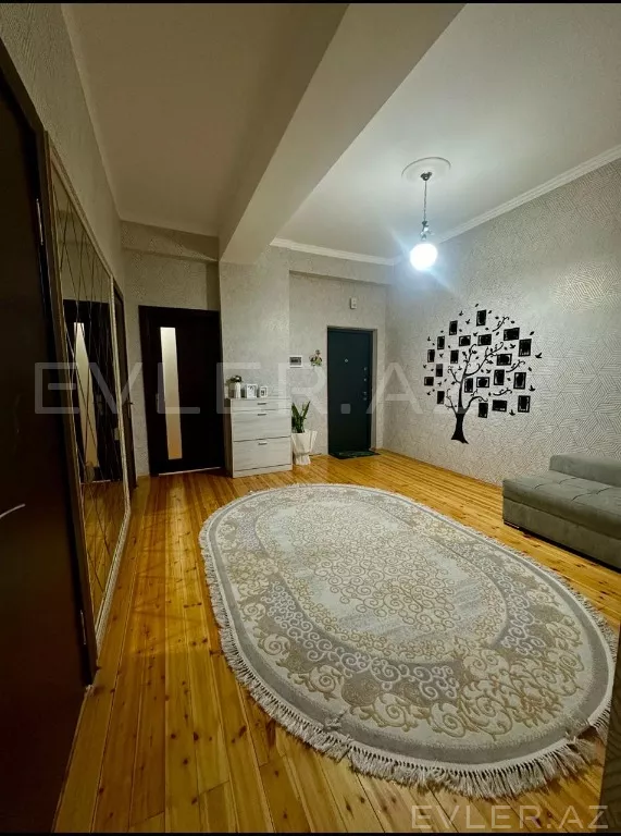 Satılır, yeni tikili
