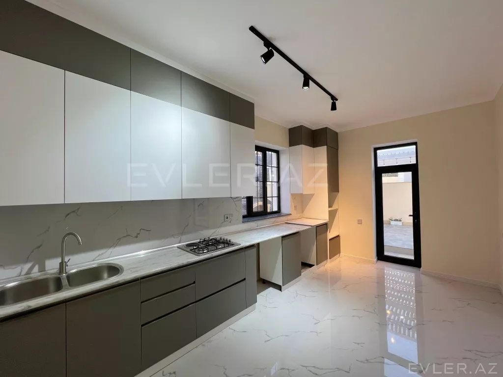 Satılır, həyət evi/villa