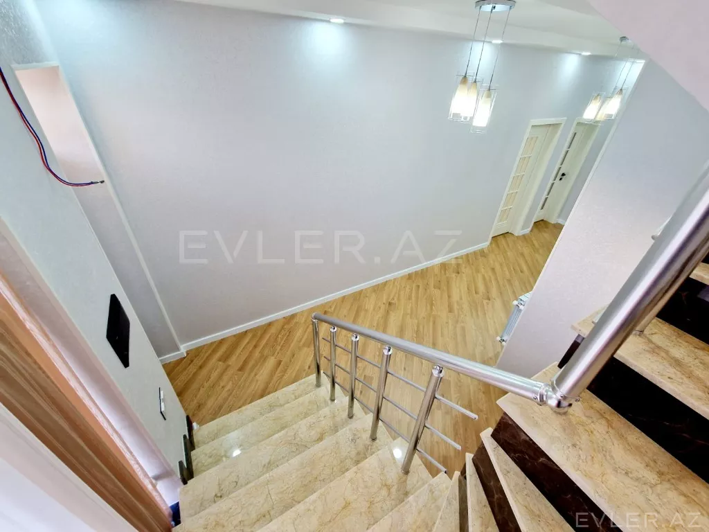 Satılır, həyət evi/villa