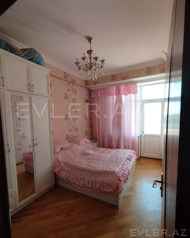 Satılır, yeni tikili
