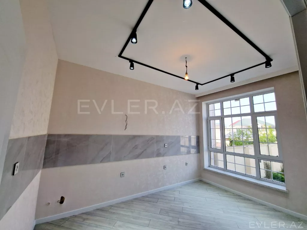 Satılır, həyət evi/villa