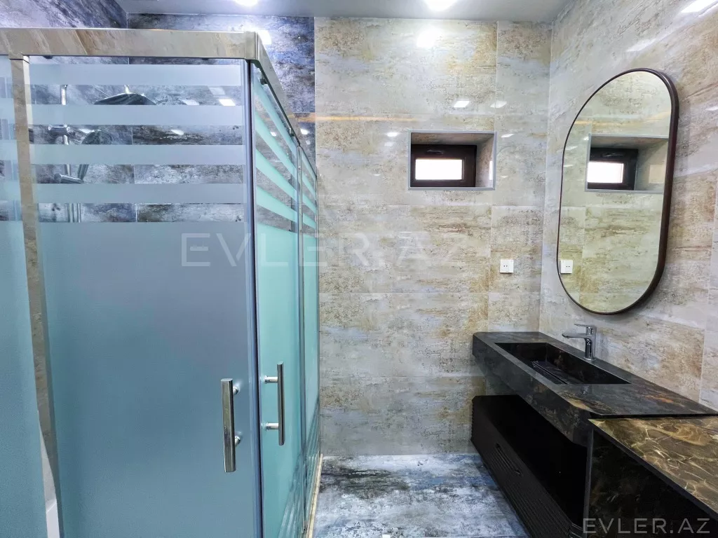 Satılır, həyət evi/villa