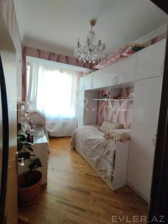 Satılır, yeni tikili