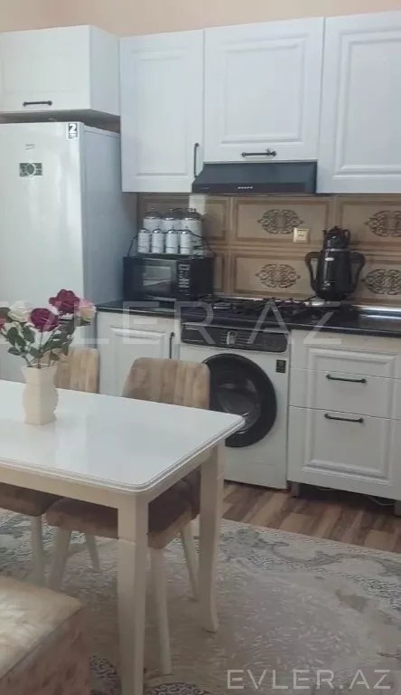 Satılır, həyət evi/villa