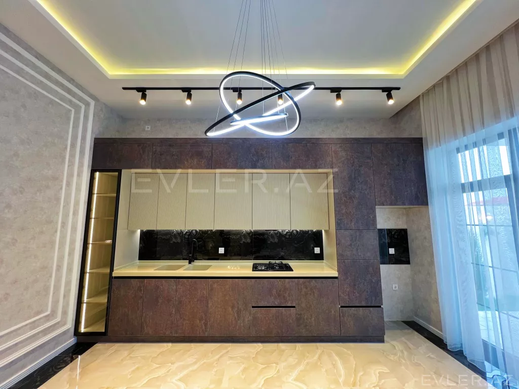 Satılır, həyət evi/villa