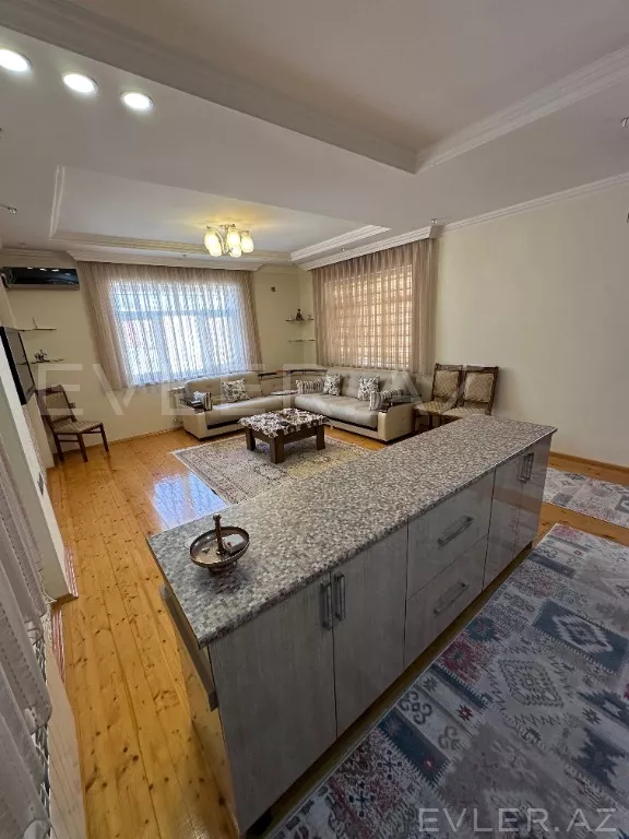 Satılır, həyət evi/villa