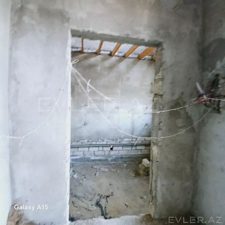Satılır, həyət evi/villa