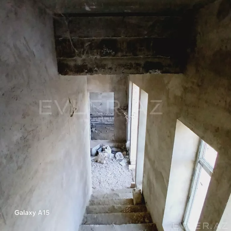 Satılır, həyət evi/villa