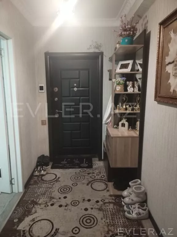 Satılır, köhnə tikili