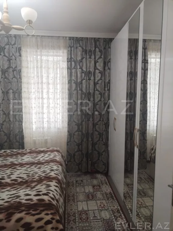 Satılır, köhnə tikili