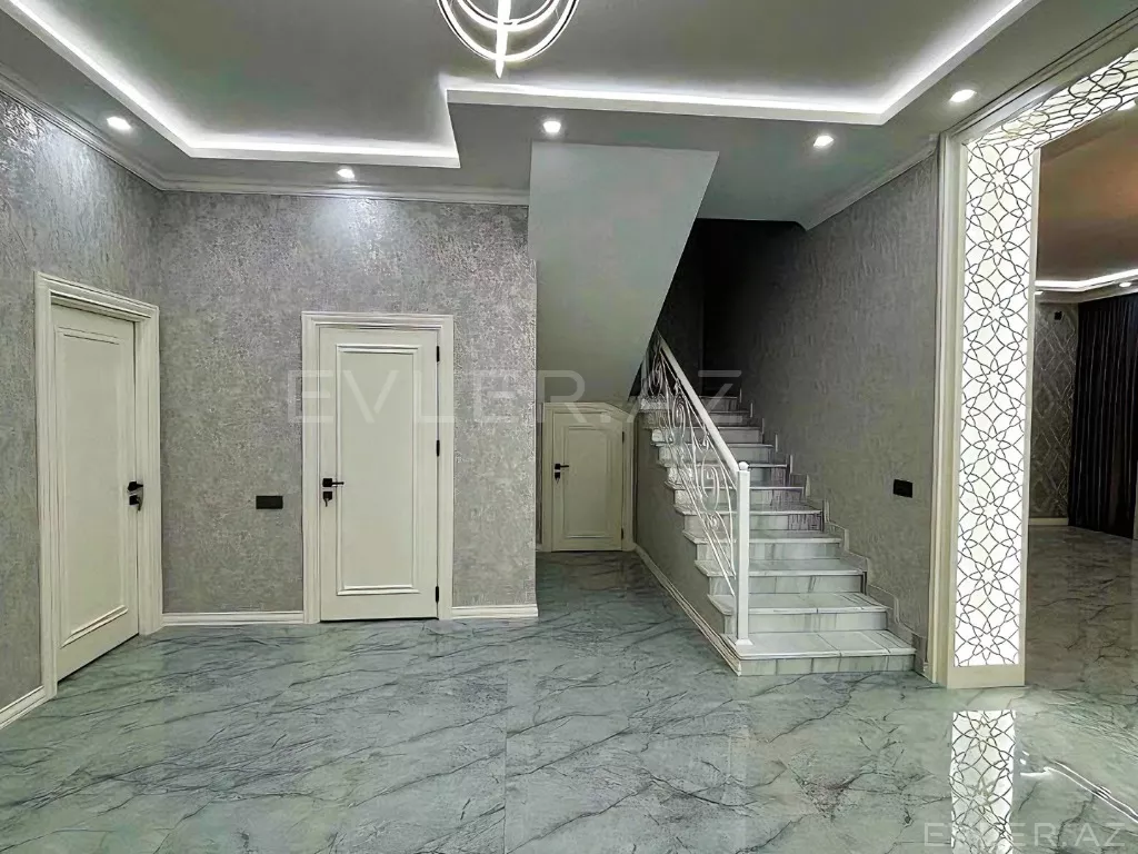 Satılır, həyət evi/villa