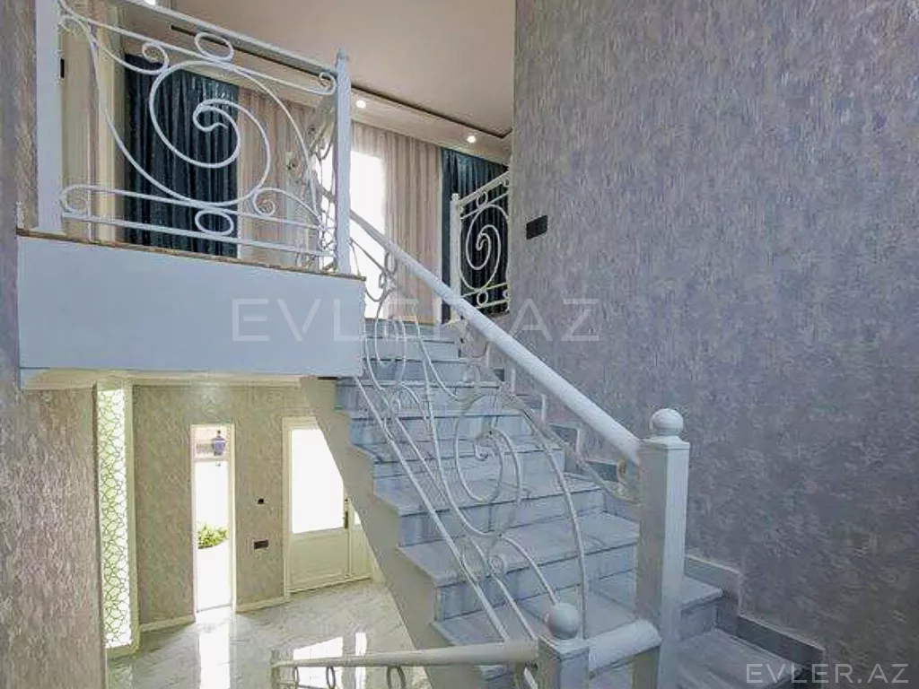 Satılır, həyət evi/villa