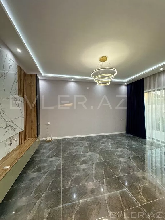 Satılır, həyət evi/villa