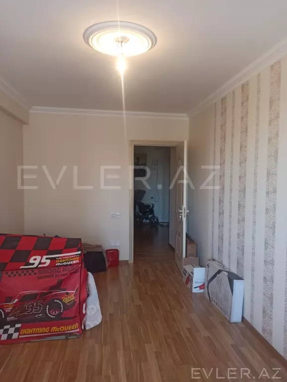 Satılır, yeni tikili