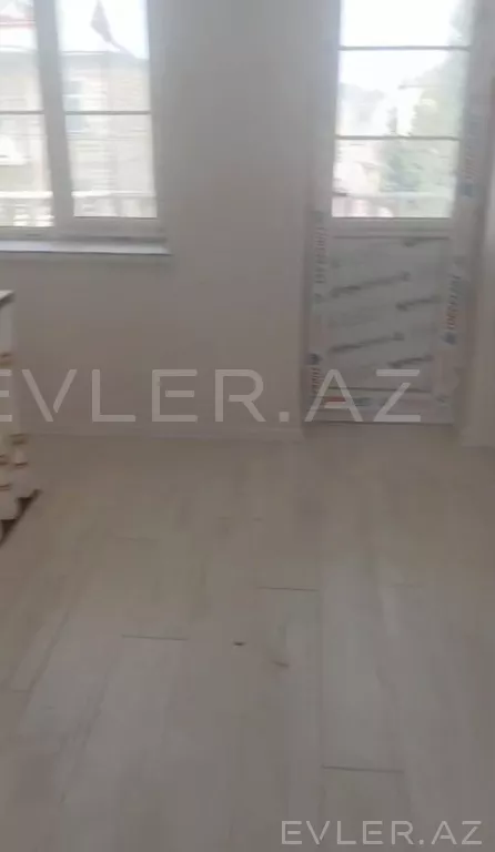 Satılır, həyət evi/villa