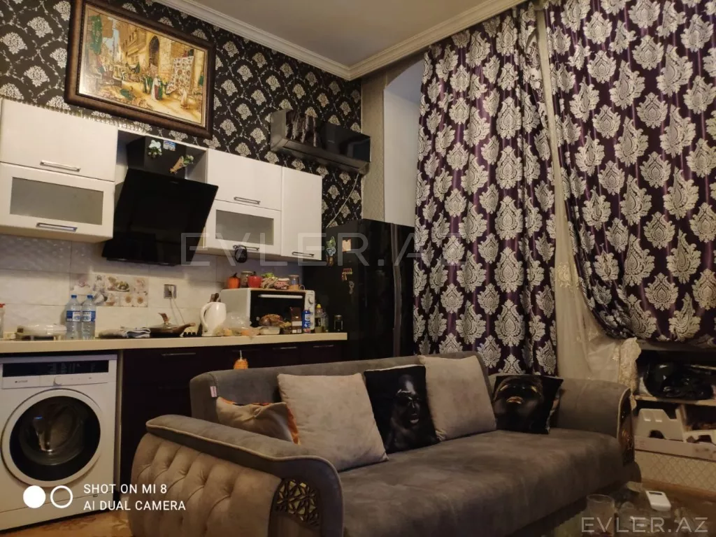 Aylıq, köhnə tikili