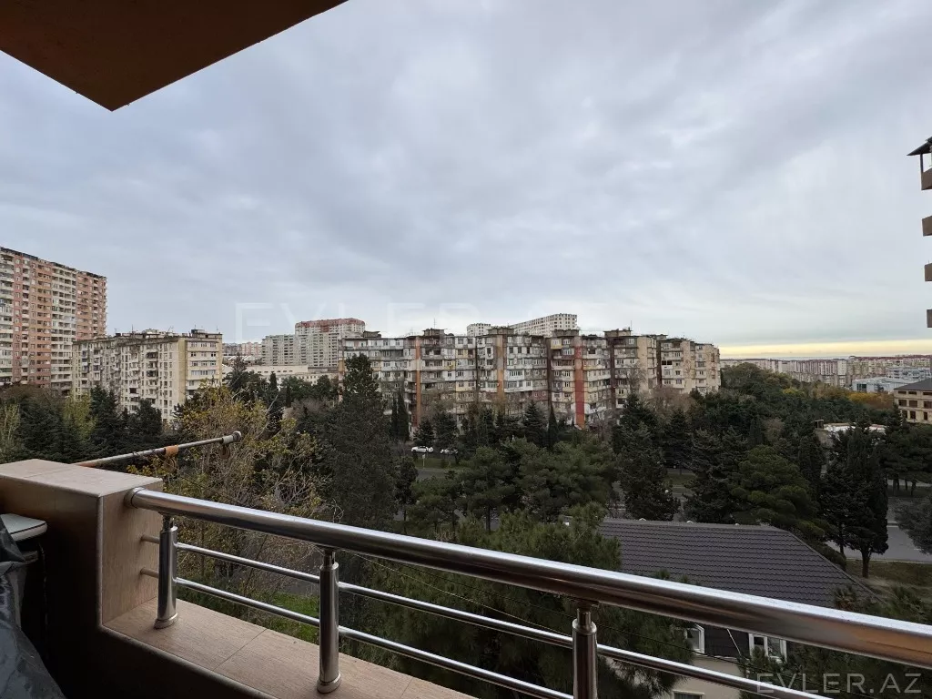 Satılır, köhnə tikili