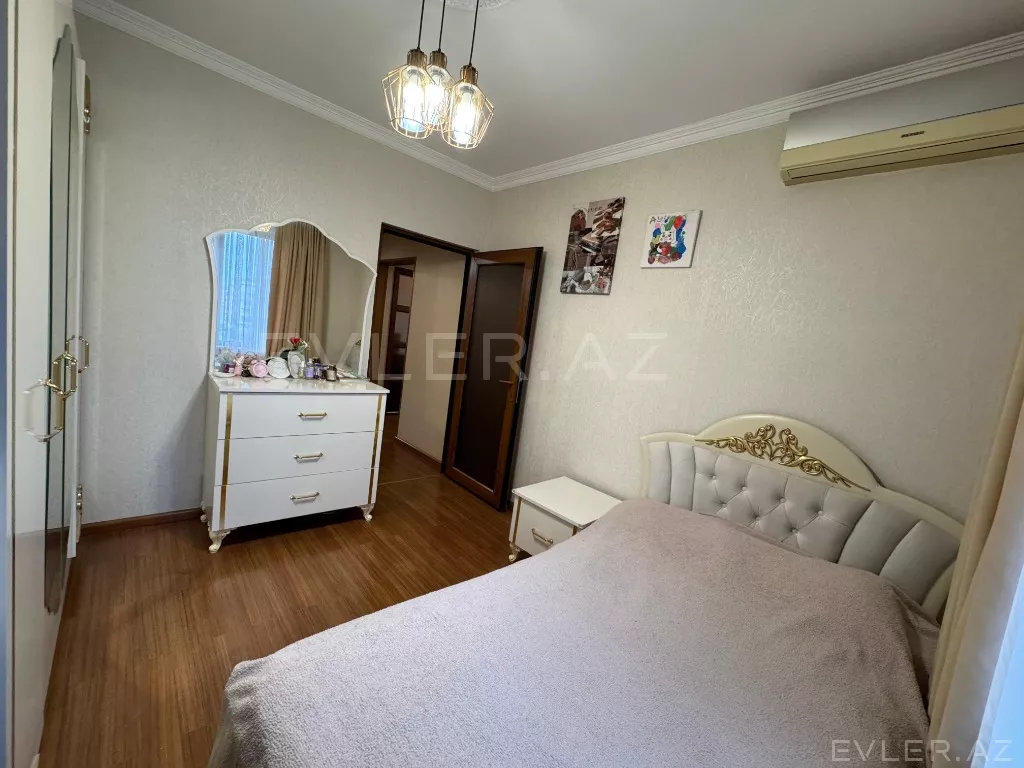 Satılır, köhnə tikili