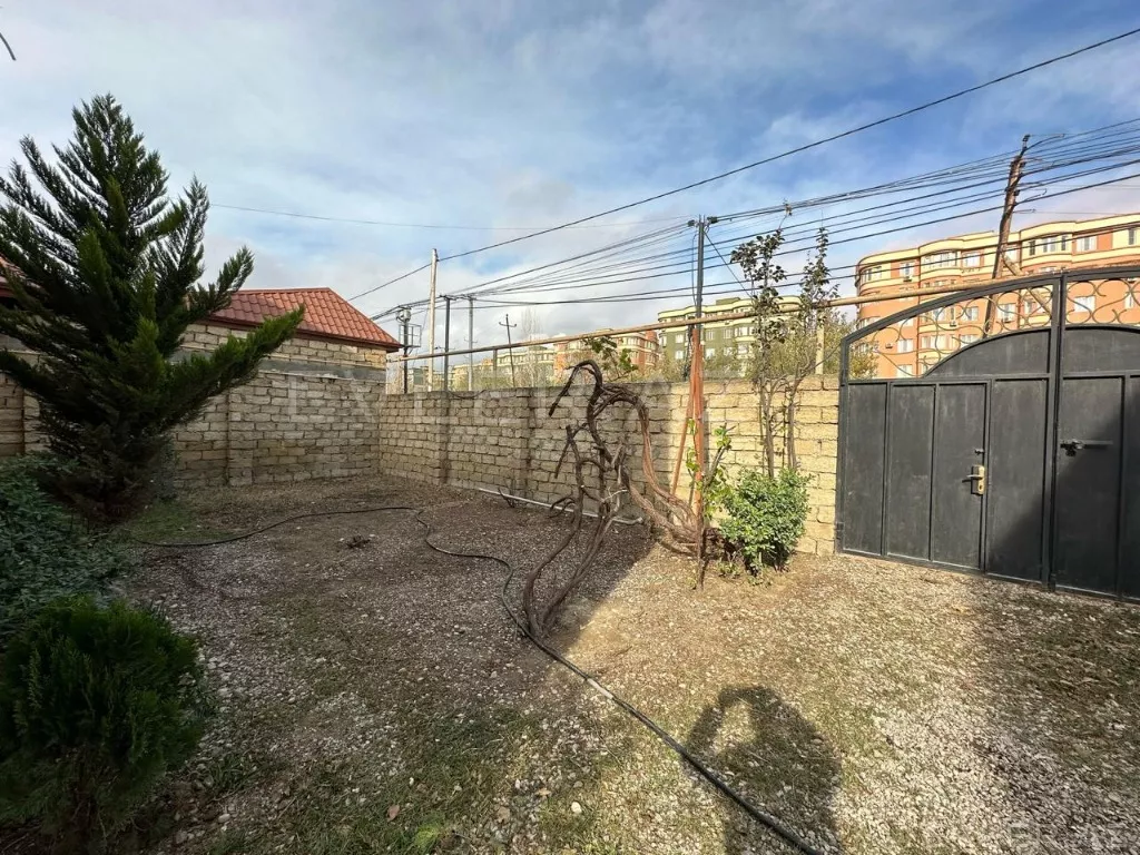 Satılır, həyət evi/villa