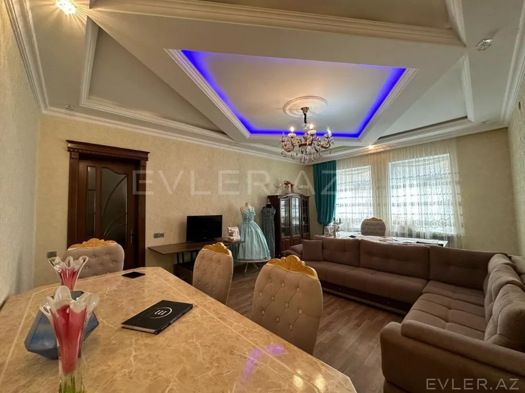 Satılır, həyət evi/villa
