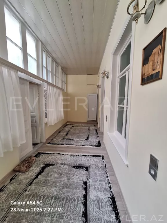 Aylıq, köhnə tikili