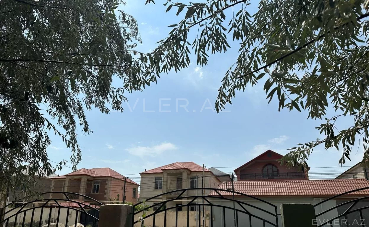 Satılır, həyət evi/villa