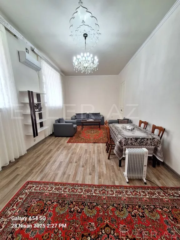 Aylıq, köhnə tikili