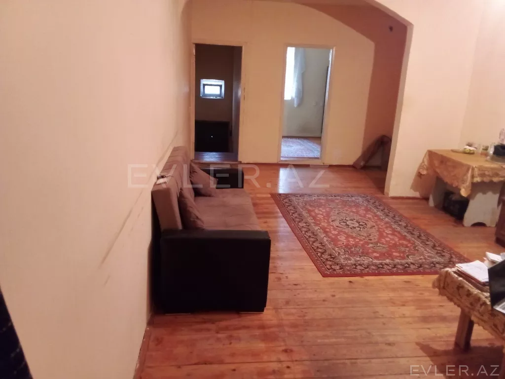 Satılır, həyət evi/villa