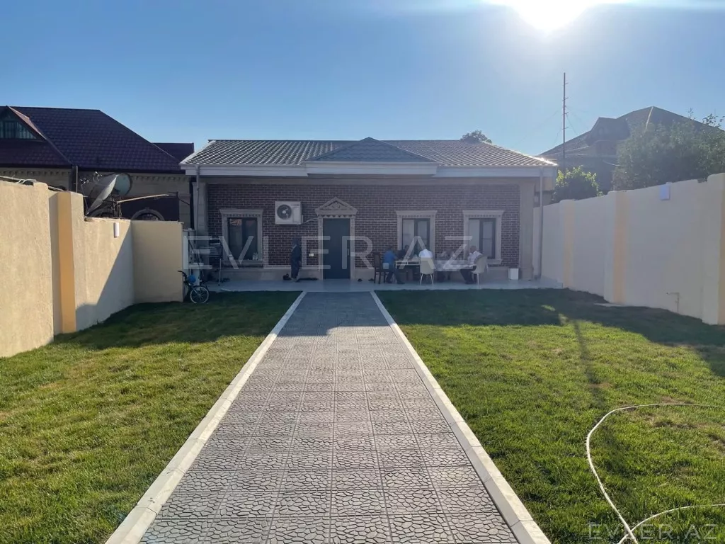 Satılır, həyət evi/villa