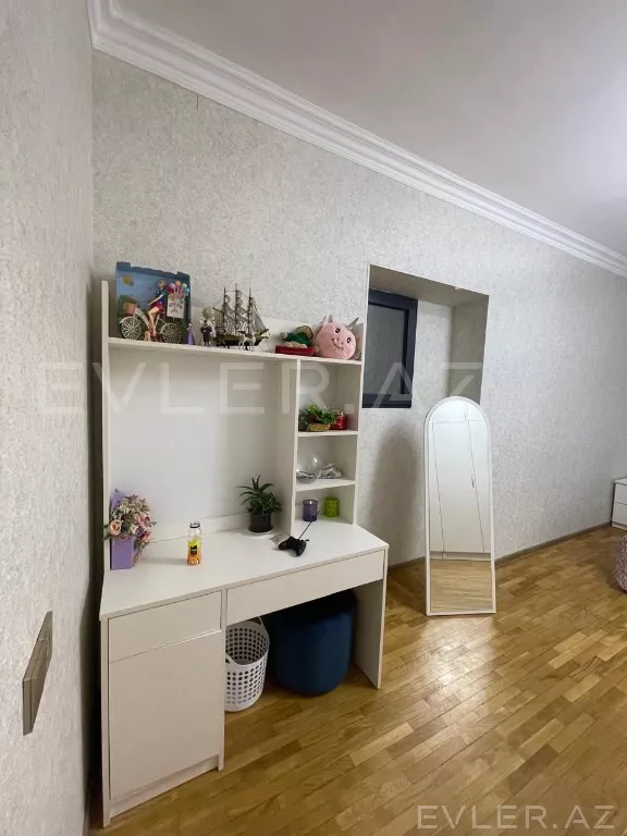 Satılır, həyət evi/villa
