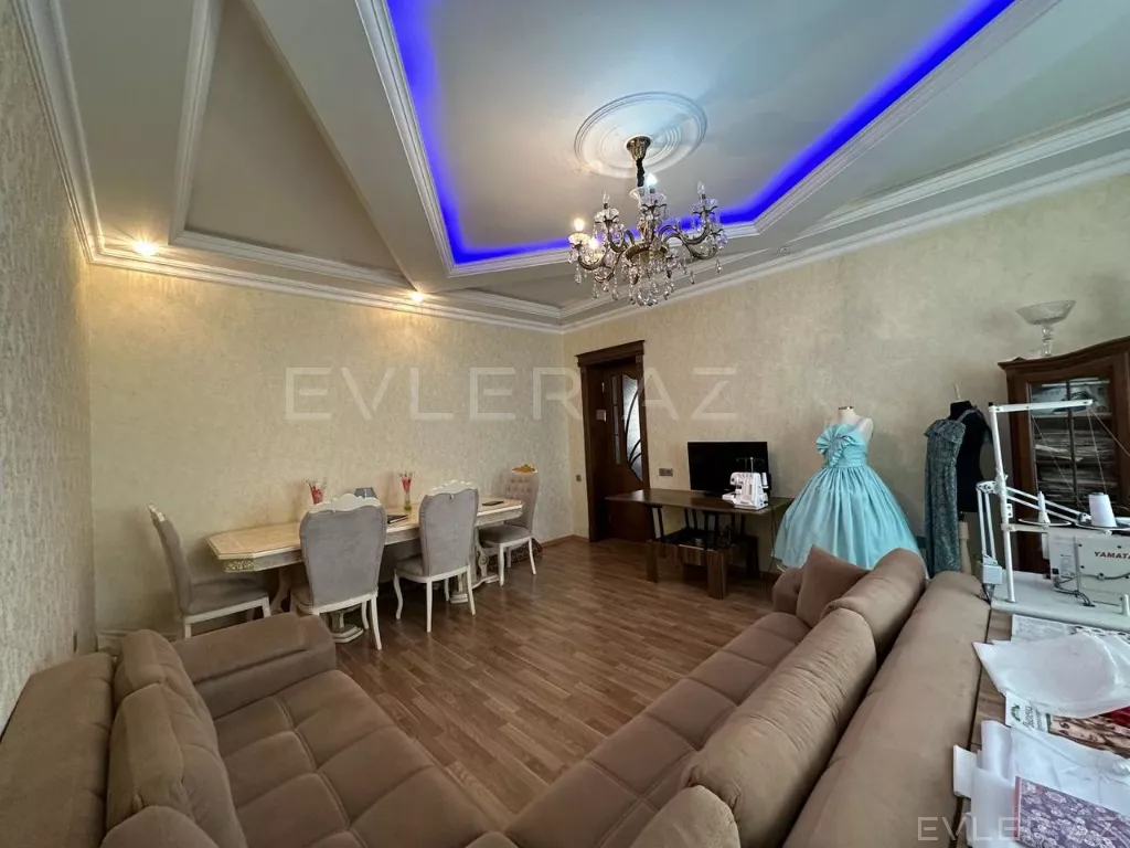 Satılır, həyət evi/villa