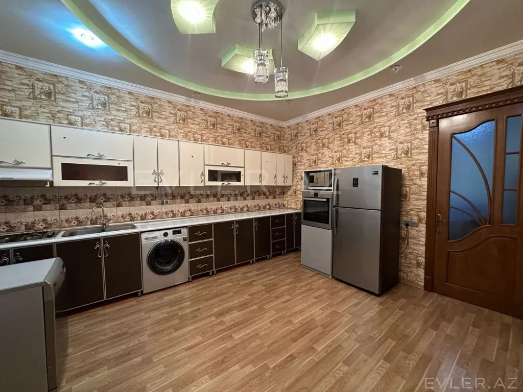 Satılır, həyət evi/villa