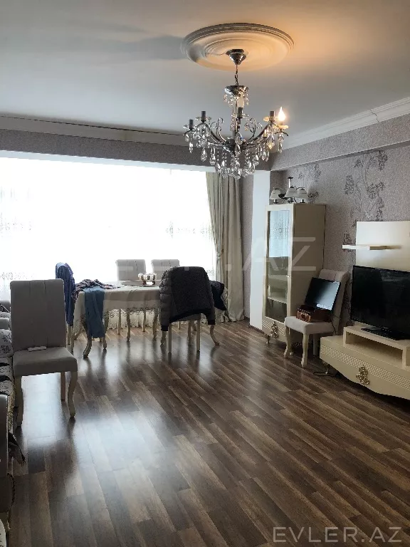 Satılır, yeni tikili
