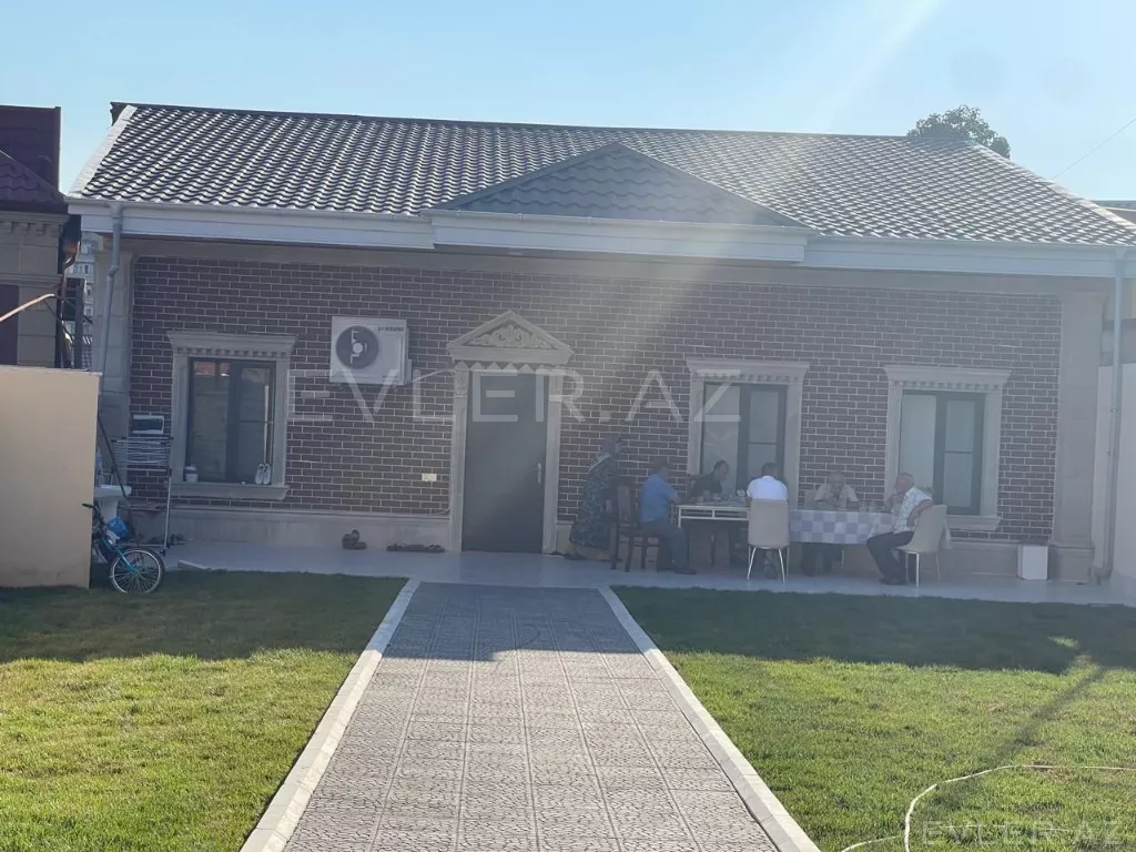 Satılır, həyət evi/villa