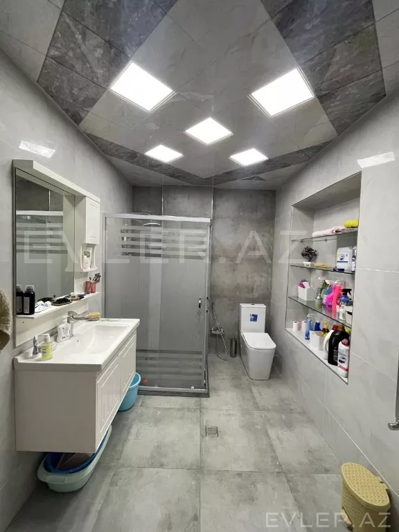 Satılır, həyət evi/villa