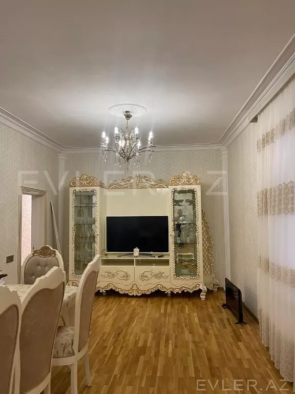Satılır, həyət evi/villa