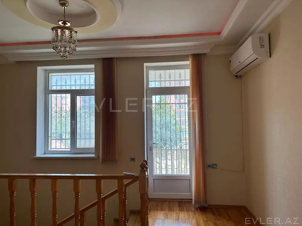 Satılır, həyət evi/villa