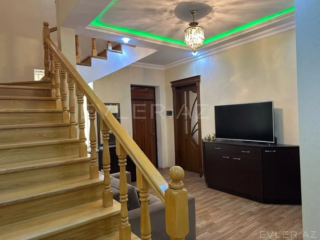 Satılır, həyət evi/villa