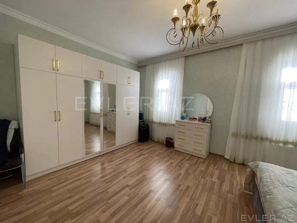 Satılır, həyət evi/villa