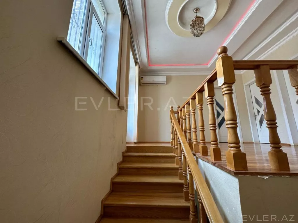 Satılır, həyət evi/villa
